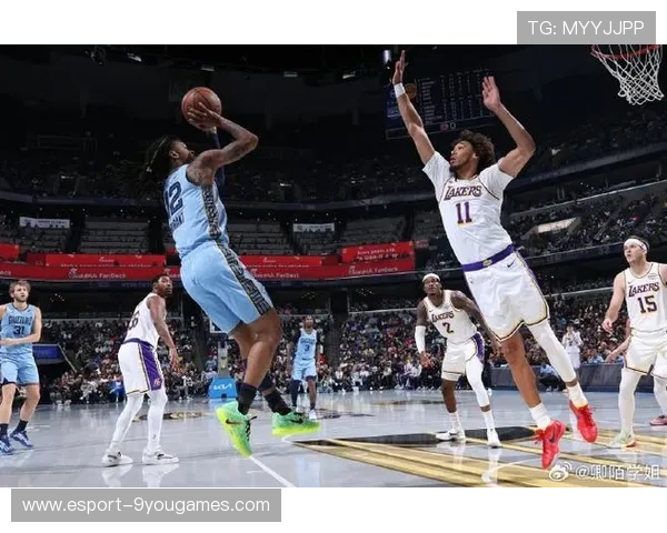 _老鹰队提速快攻，场面精彩纷呈_，老鹰队强不强